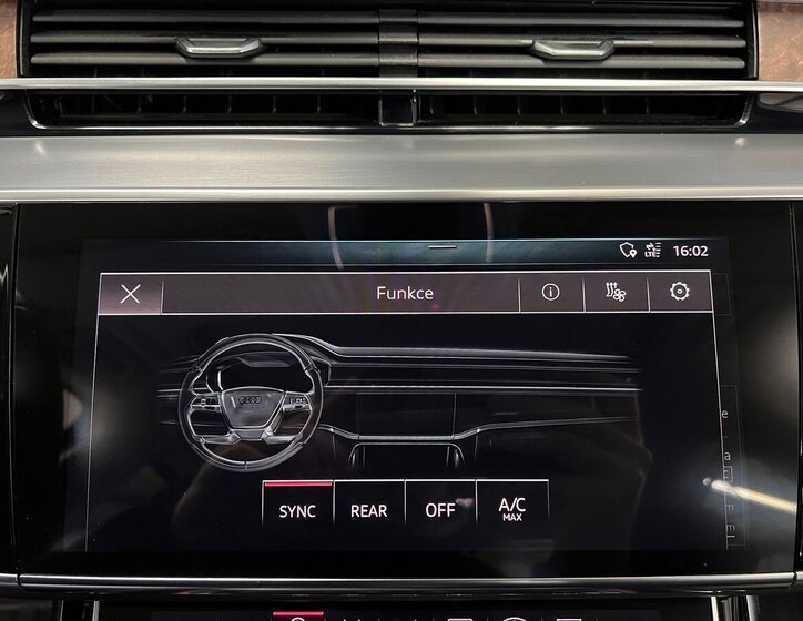 Audi A8 Sedan / Limuzína 3,0 l 210 kw