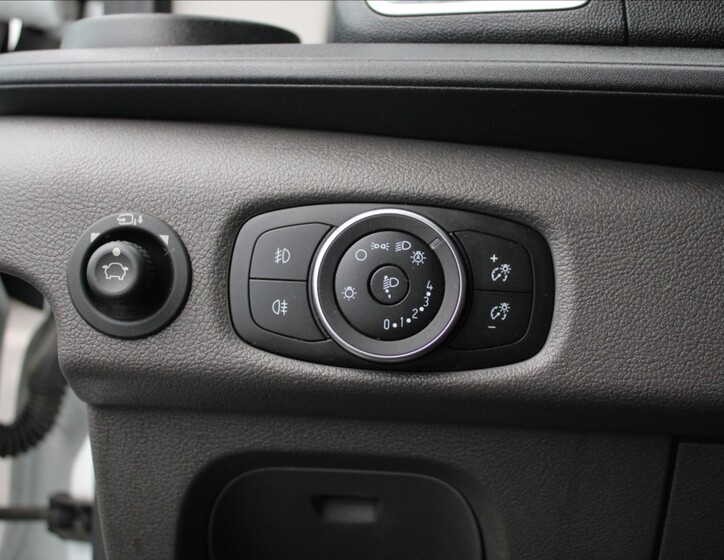 Ford Transit 14