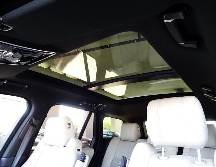 Land Rover Range Rover 24