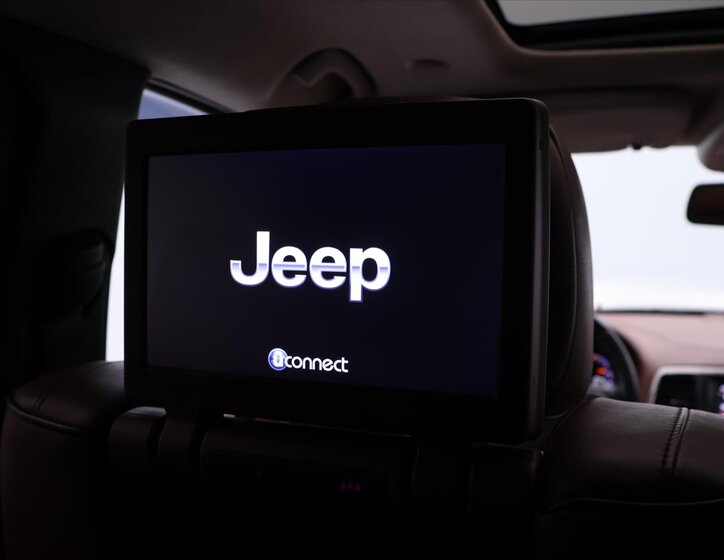 Jeep Grand Cherokee 24