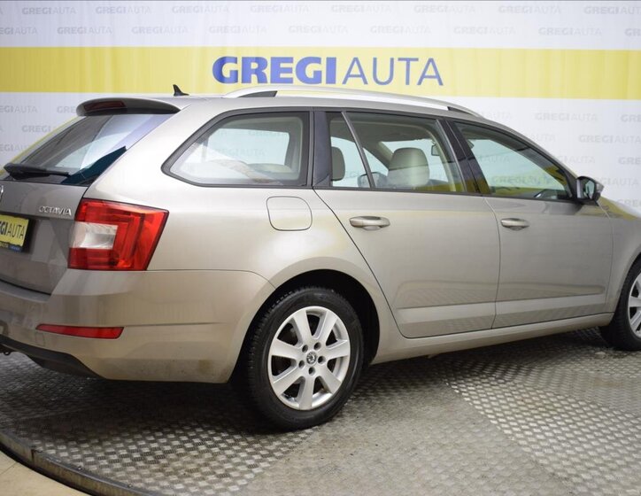 Škoda Octavia Kombi 2,0 l 110 kw
