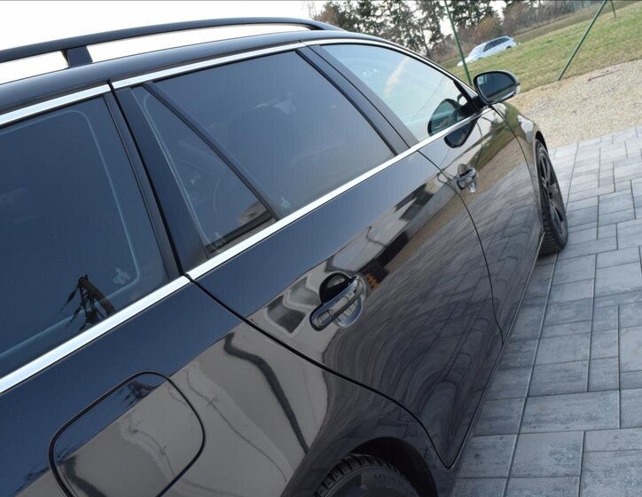 Volkswagen Golf Kombi 1,6 l 75 kw