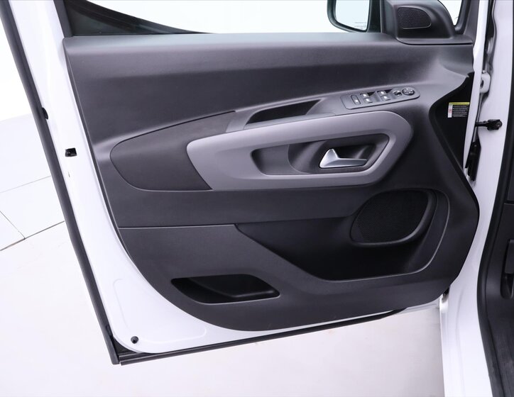 Toyota ProAce City Verso MPV 1,2 l 96 kw