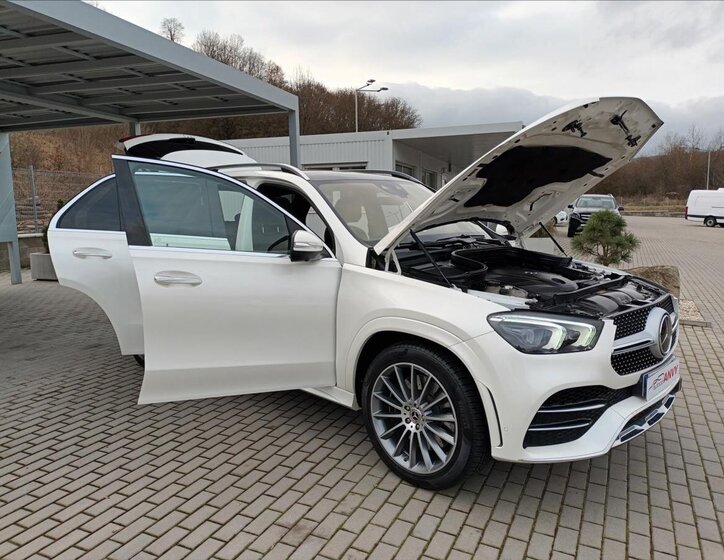 Mercedes-Benz GLE SUV 3,0 l 270 kw