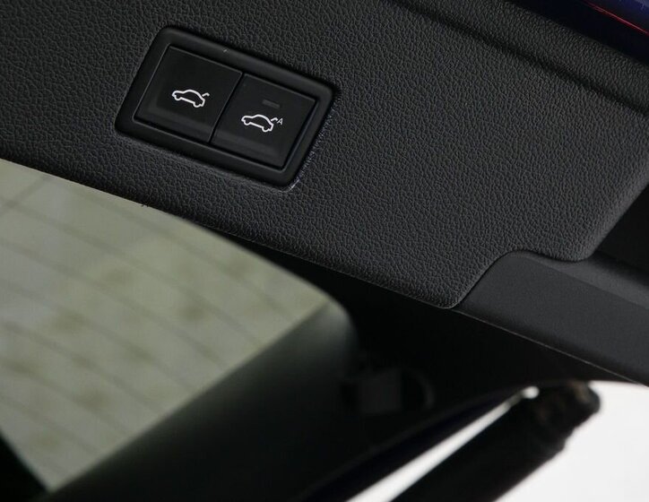 Volkswagen Touareg SUV / Terénní 3,0 l 210 kw