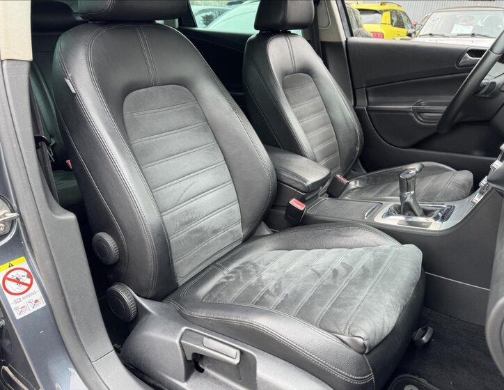 Volkswagen Passat Kombi 2,0 l 103 kw