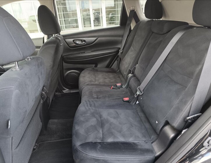 Nissan X-Trail SUV 1,6 l 120 kw