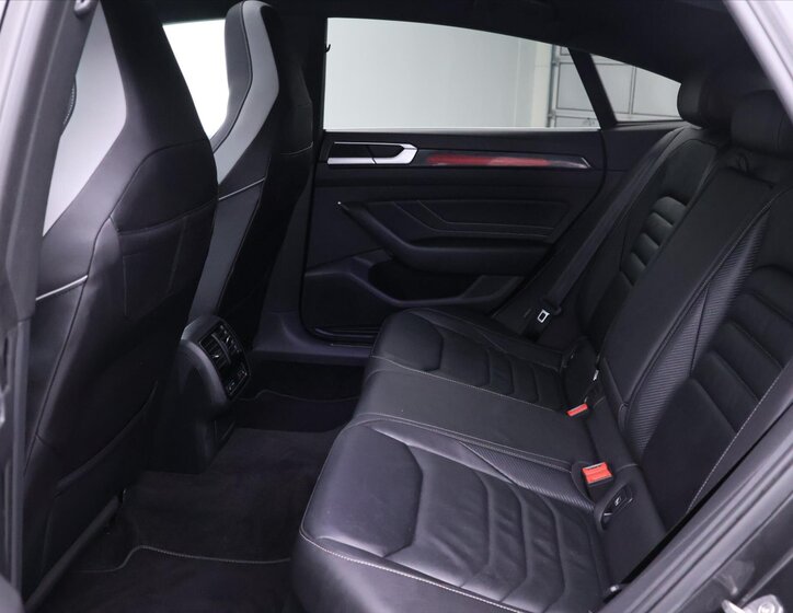 Volkswagen Arteon Hatchback 2,0 l 200 kw