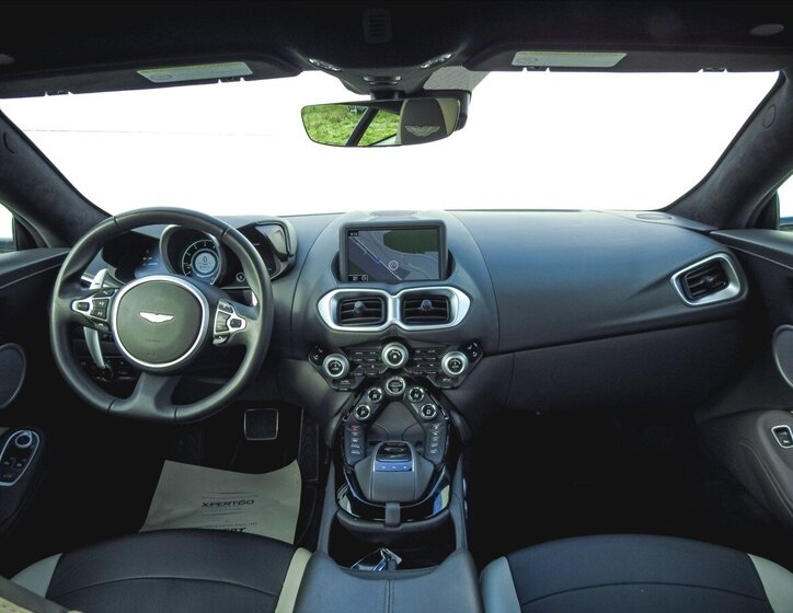 Aston Martin V8 Vantage Kupé 4,0 l 375 kw