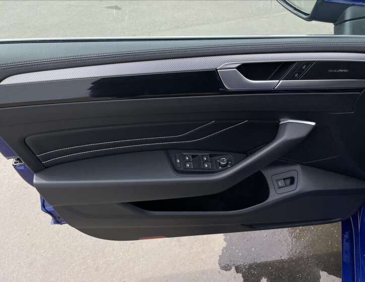 Volkswagen Arteon Hatchback 2,0 l 206 kw