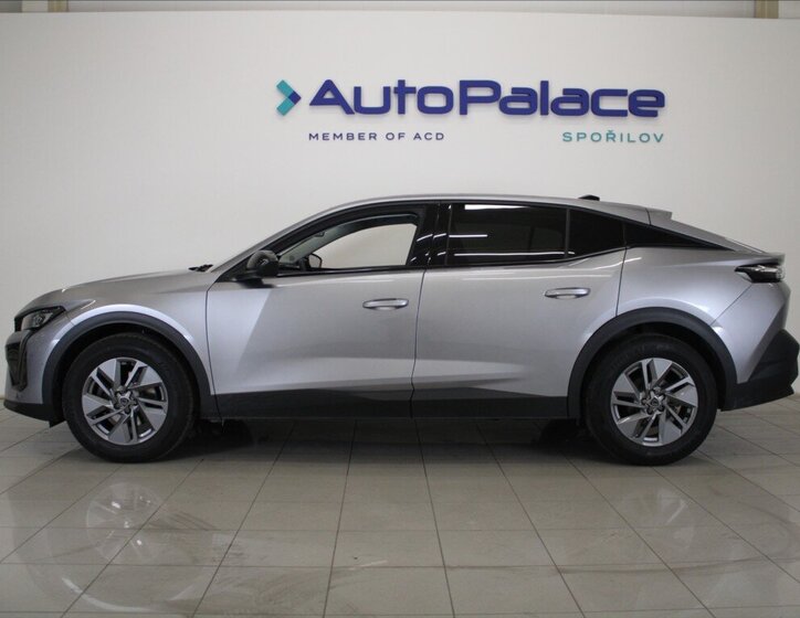 Peugeot 408 Liftback 1,2 l 96 kw