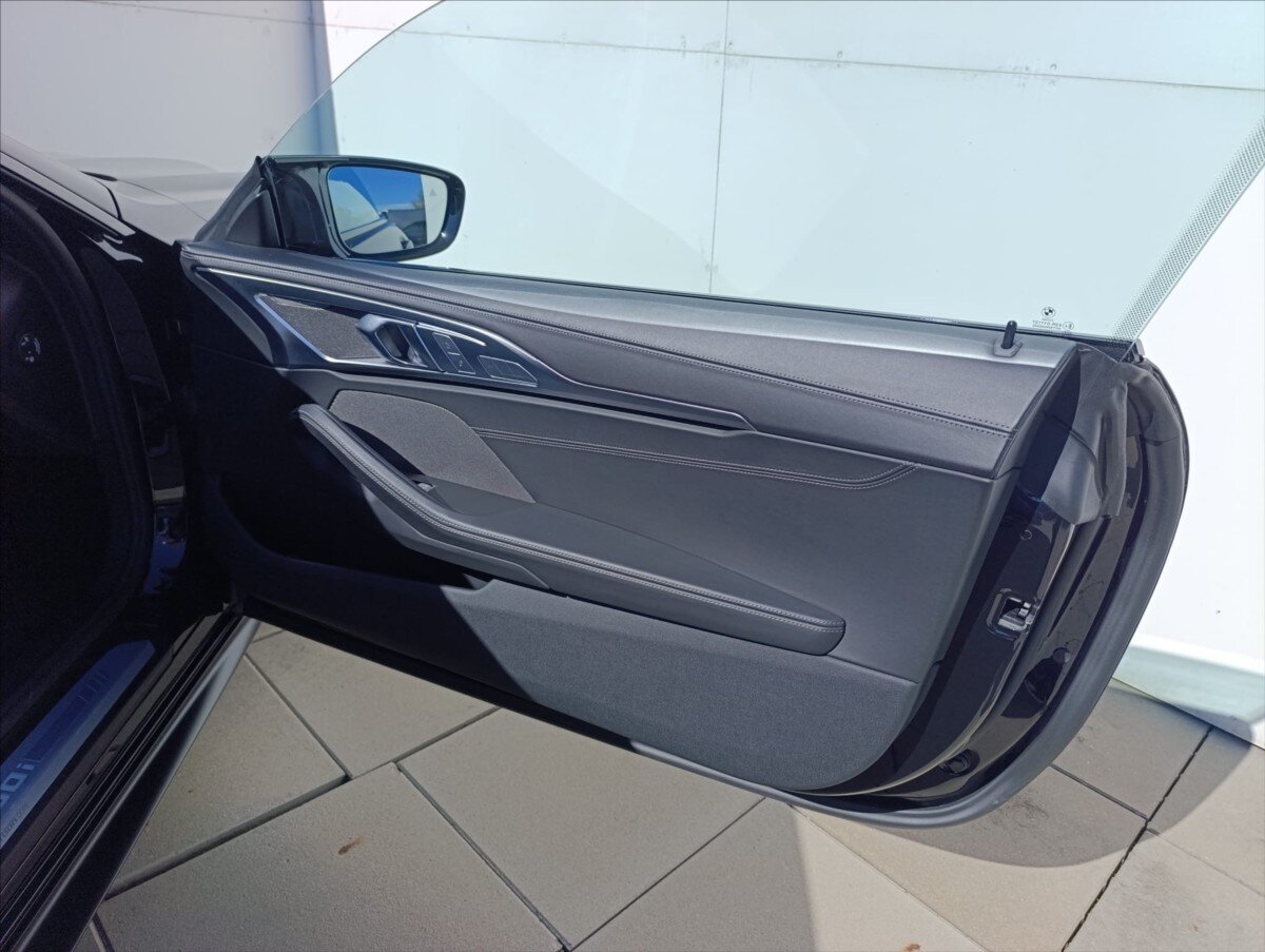 BMW Řada 8 Kupé 4,4 l 390 kw