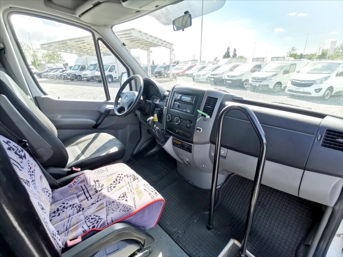 Mercedes-Benz Ostatní Ostatní 2,1 l 120 kw