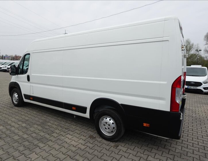 Peugeot Boxer Ostatní 2,2 l 121 kw