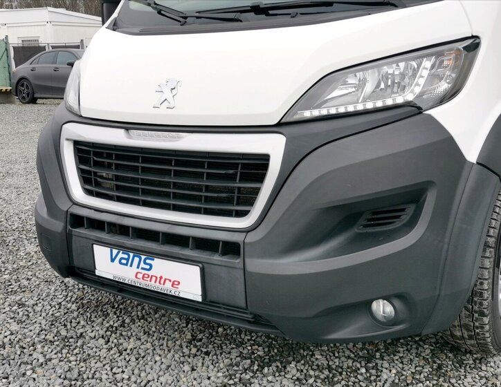 Peugeot Boxer Valník 2,0 l 120 kw