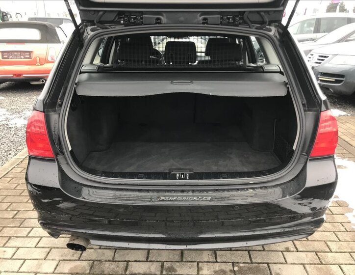 BMW Řada 3 Kombi 2,0 l 105 kw