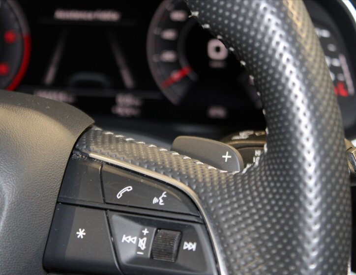 Audi Q8 SUV 3,0 l 210 kw