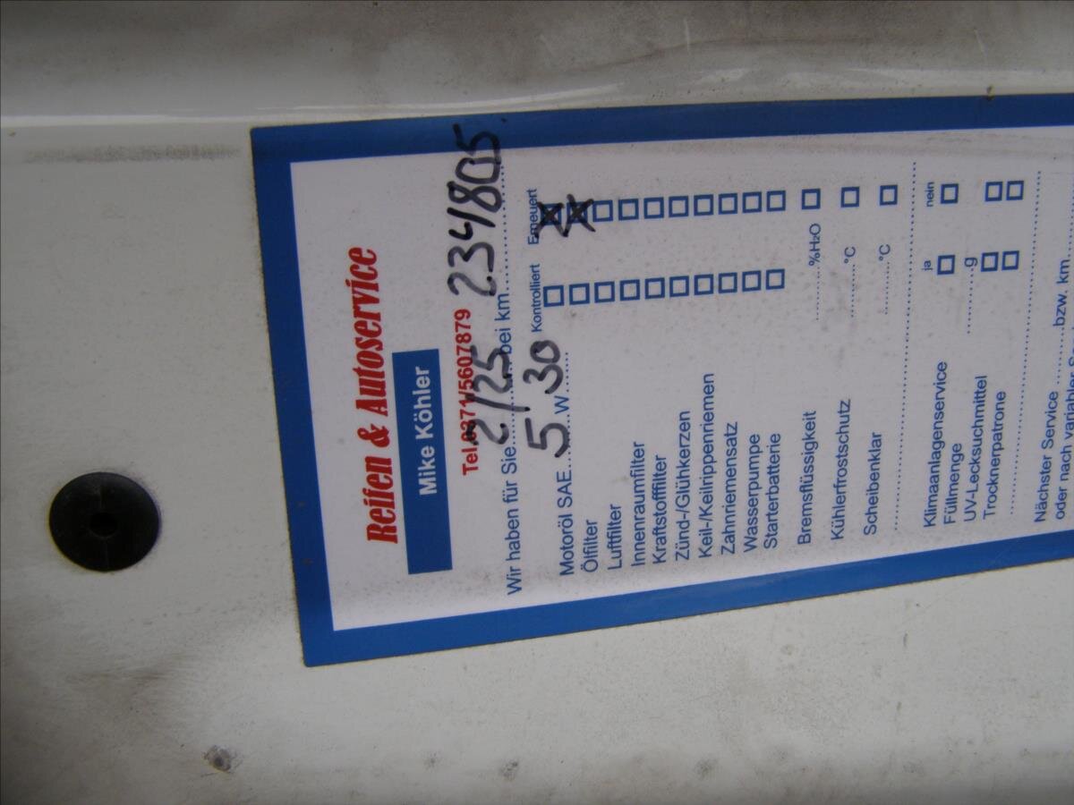 Opel Vivaro MPV 2,0 l 66 kw