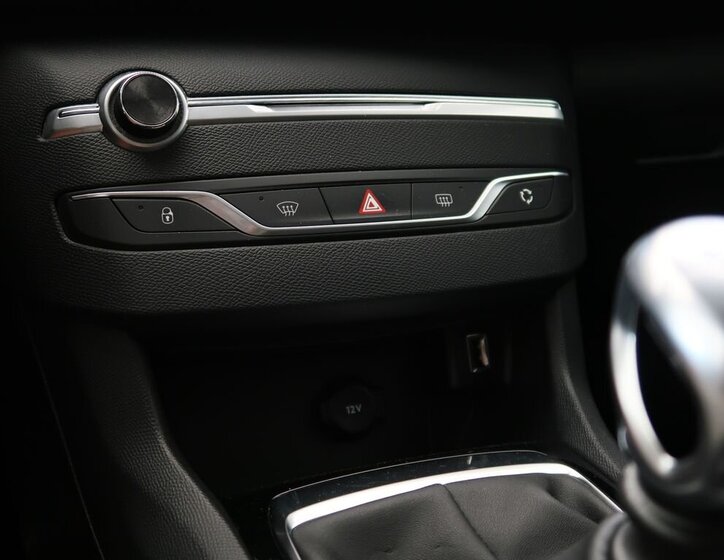 Peugeot 308 Hatchback 1,2 l 81 kw