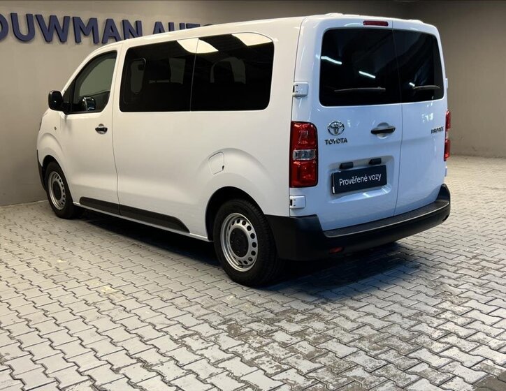 Toyota ProAce Verso 13