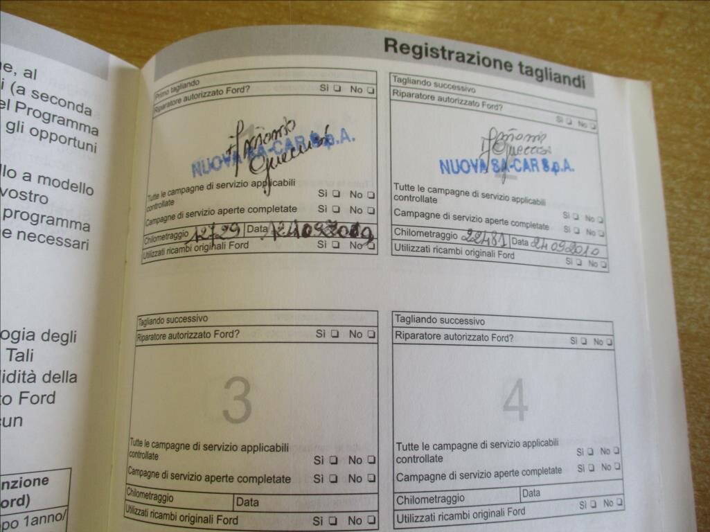 Ford Kuga SUV / Terénní 2,0 l 100 kw