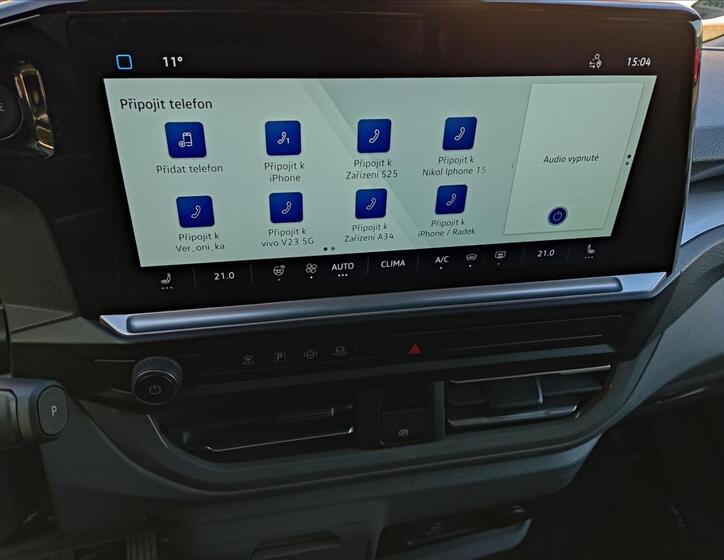 Volkswagen Caravelle 17