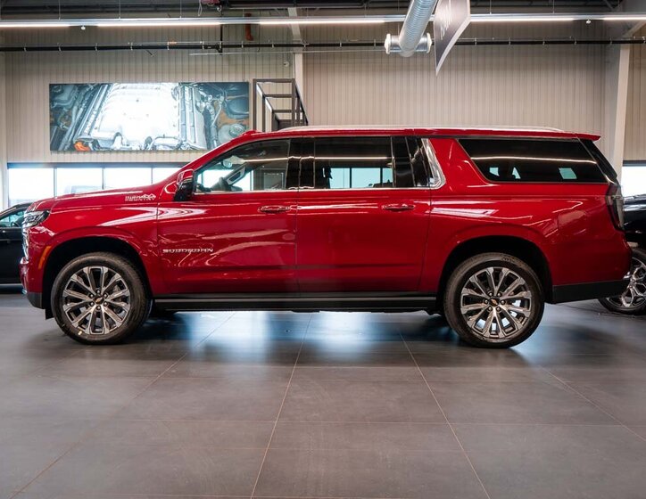 Chevrolet Suburban SUV / Terénní 6,2 l 313 kw