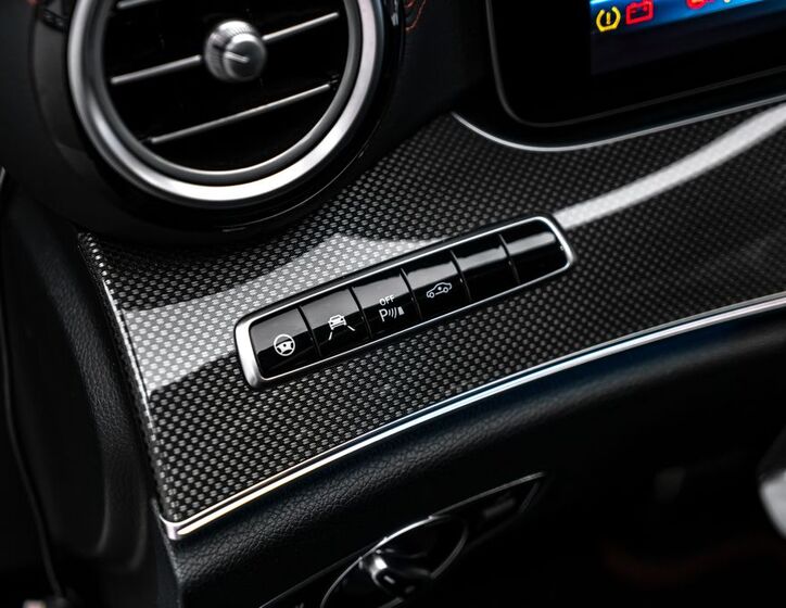 Mercedes-Benz Třídy E 27