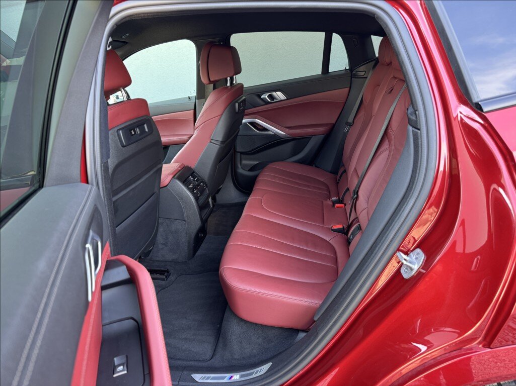 BMW X6 Sedan / Limuzína 3,0 l 210 kw