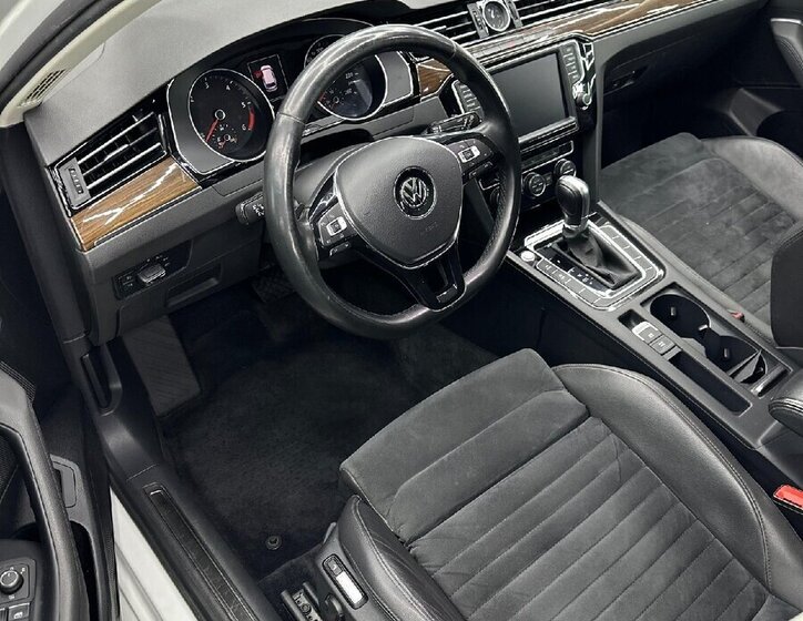 Volkswagen Passat Kombi 0,0 0