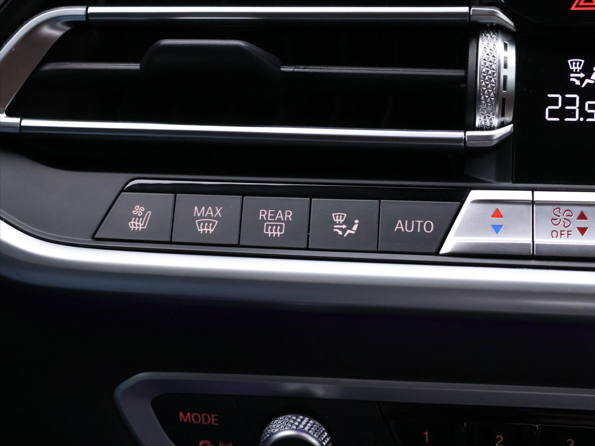 BMW X5 SUV / Terénní 3,0 l 210 kw