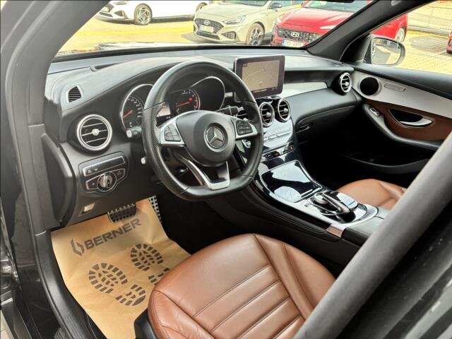 Mercedes-Benz GLC SUV / Terénní 3,0 l 270 kw