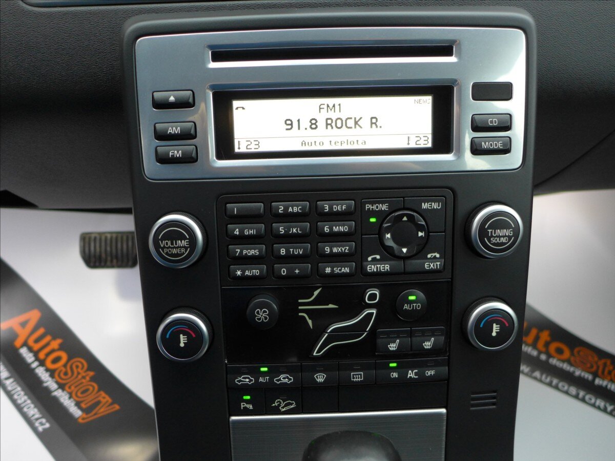 Volvo XC70 Kombi 2,4 l 120 kw