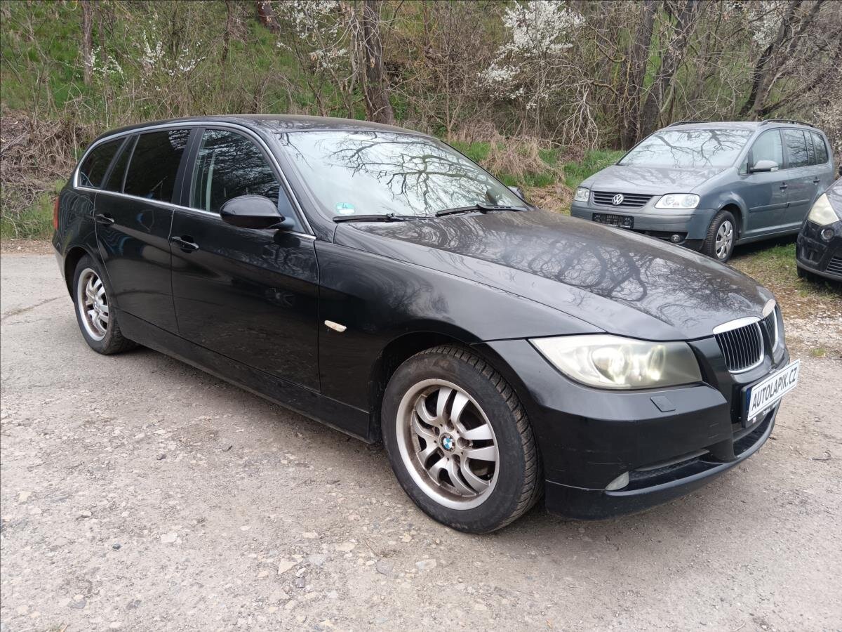 BMW Řada 3 Kombi 2,5 l 160 kw