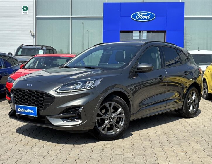 Ford Kuga 1
