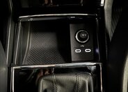 Škoda Karoq SUV / Terénní 1,5 l 110 kw