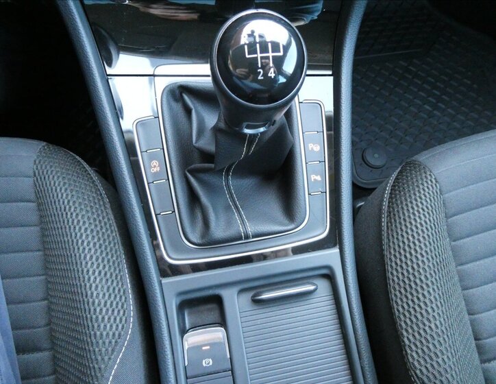 Volkswagen Golf Kombi 1,6 l 81 kw