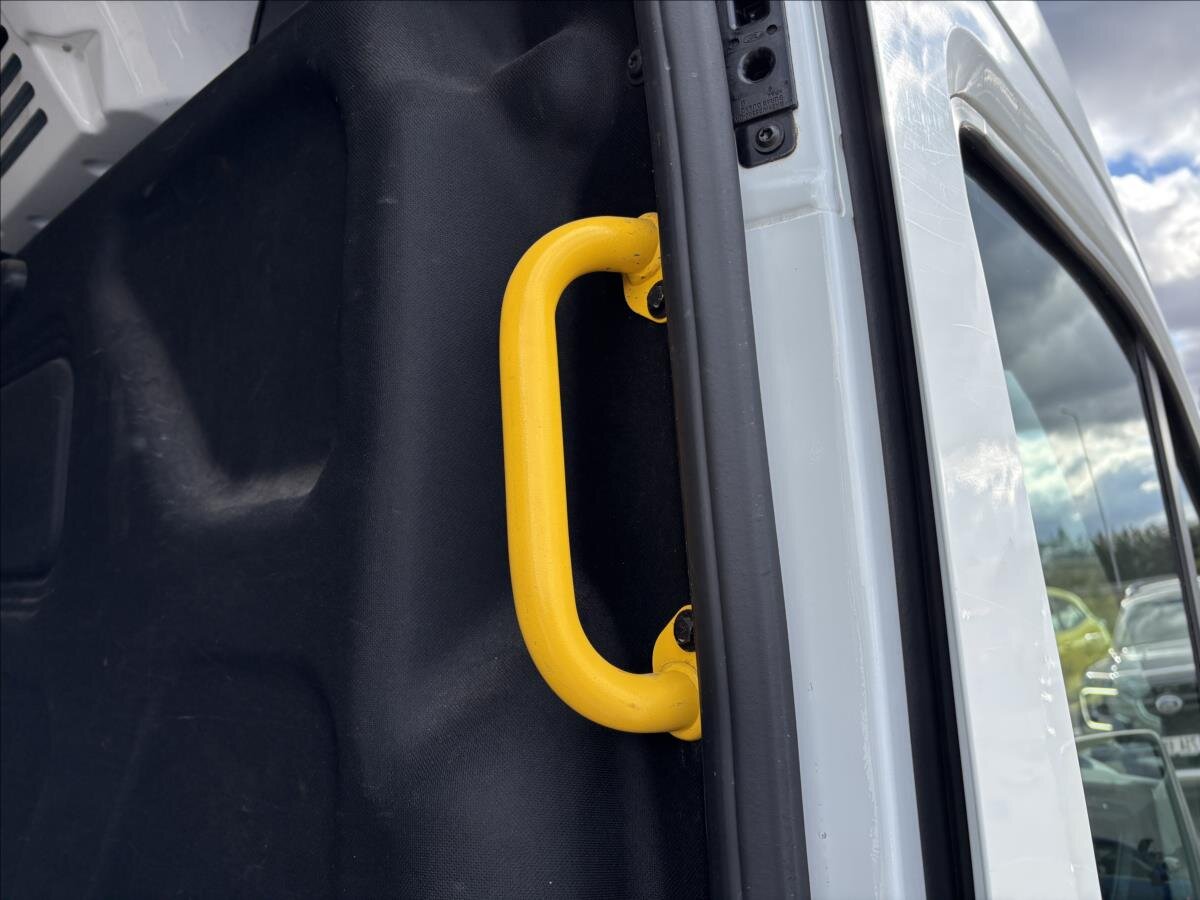 Ford Transit Skříň 2,0 l 77 kw