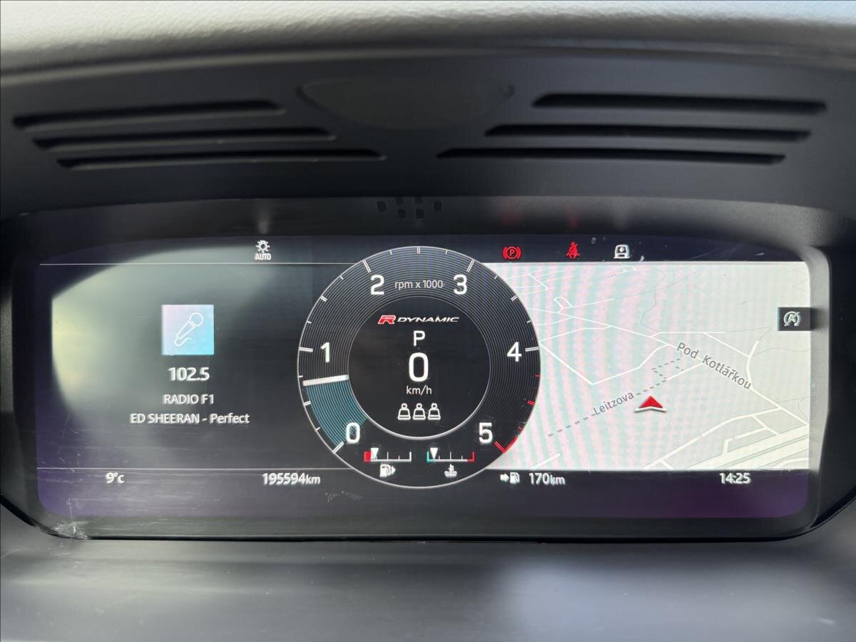 Land Rover Discovery SUV / Terénní 3,0 l 221 kw