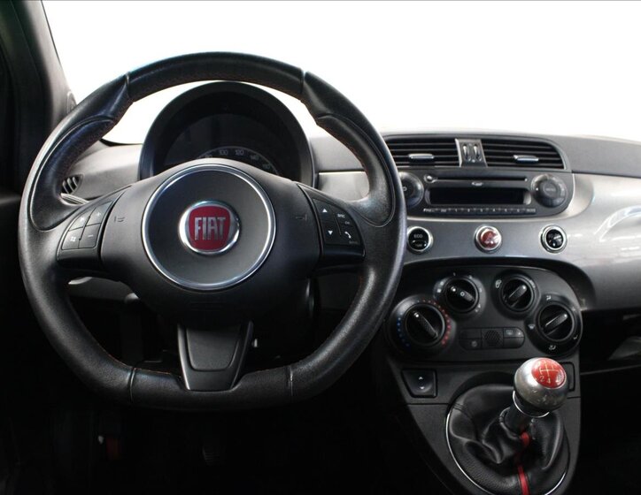 Fiat 500 Hatchback 899,0 63 kw