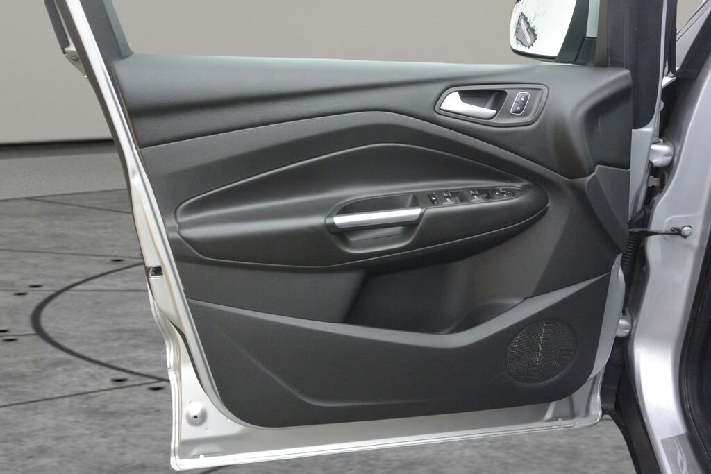 Ford Kuga SUV / Terénní 2,0 l 110 kw