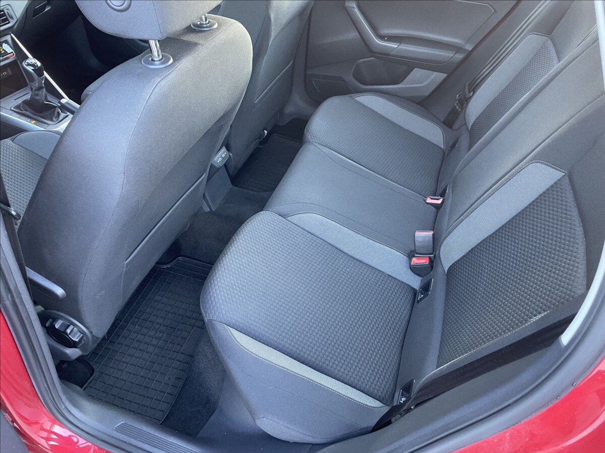 Volkswagen Polo Hatchback 999,0 70 kw