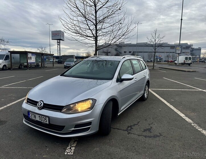 Volkswagen Golf Kombi 1,6 l 77 kw