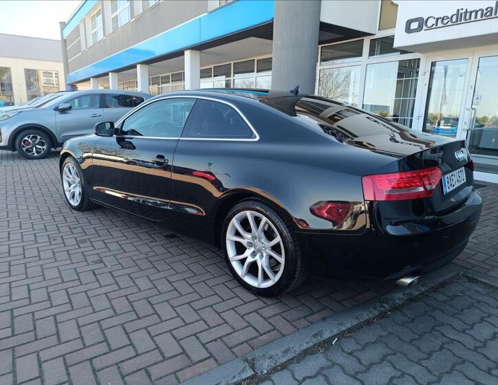 Audi A5 Kupé 2,7 l 140 kw
