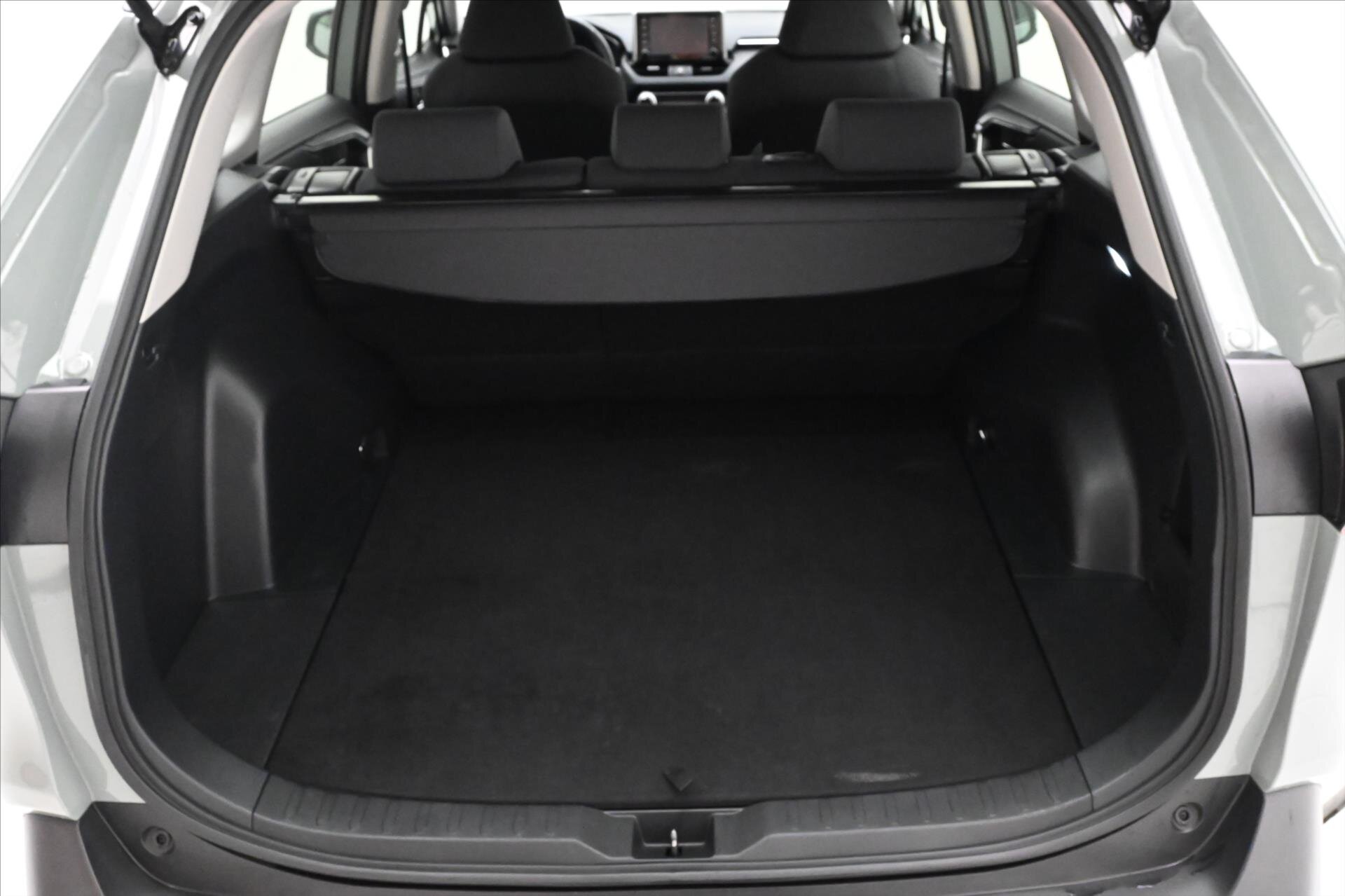 Toyota RAV4 SUV 2,0 l 129 kw