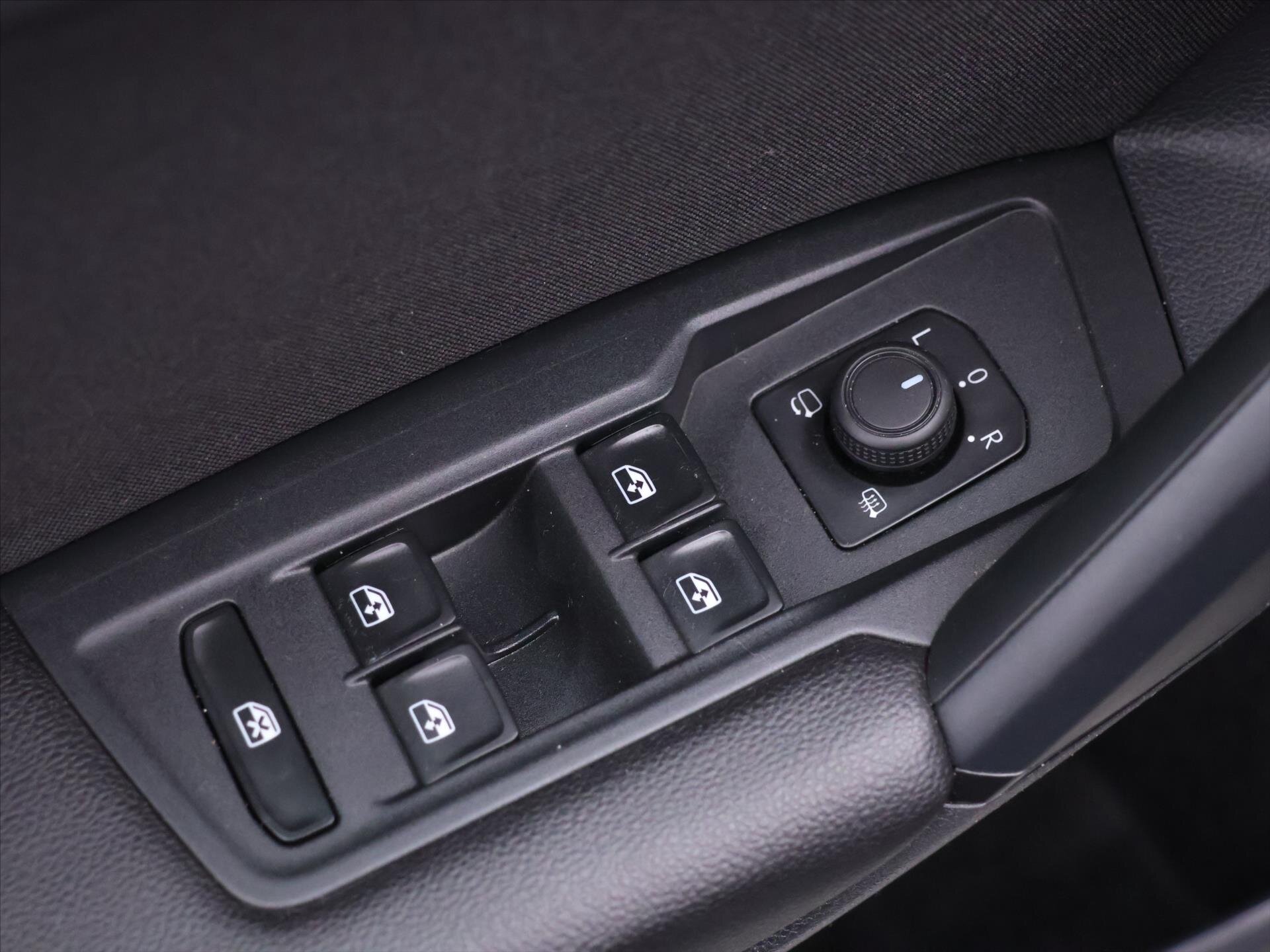 Volkswagen Tiguan SUV / Terénní 1,5 l 96 kw