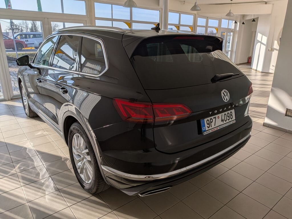 Volkswagen Touareg SUV / Terénní 3,0 l 210 kw