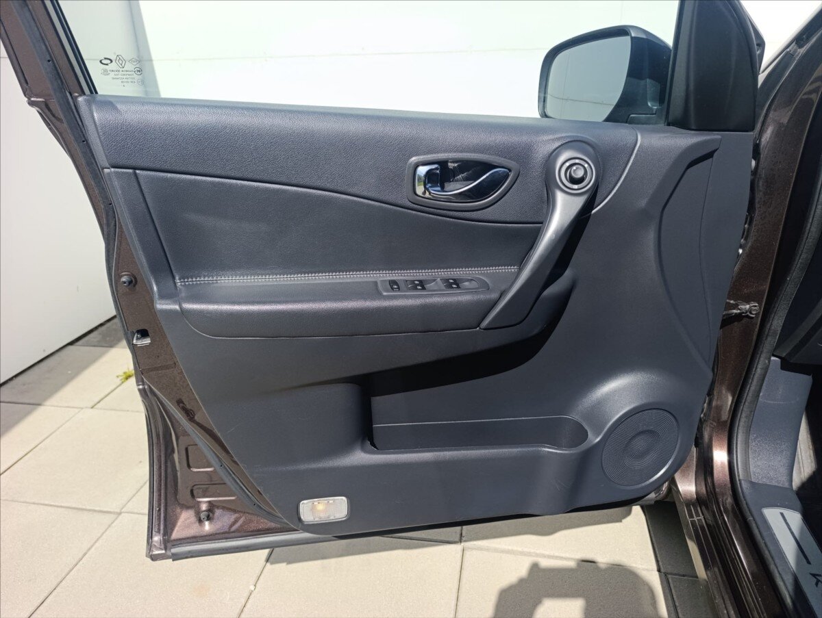 Renault Koleos SUV / Terénní 2,0 l 127 kw