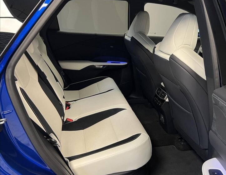 Lexus RX 500h SUV 2,4 l 273 kw