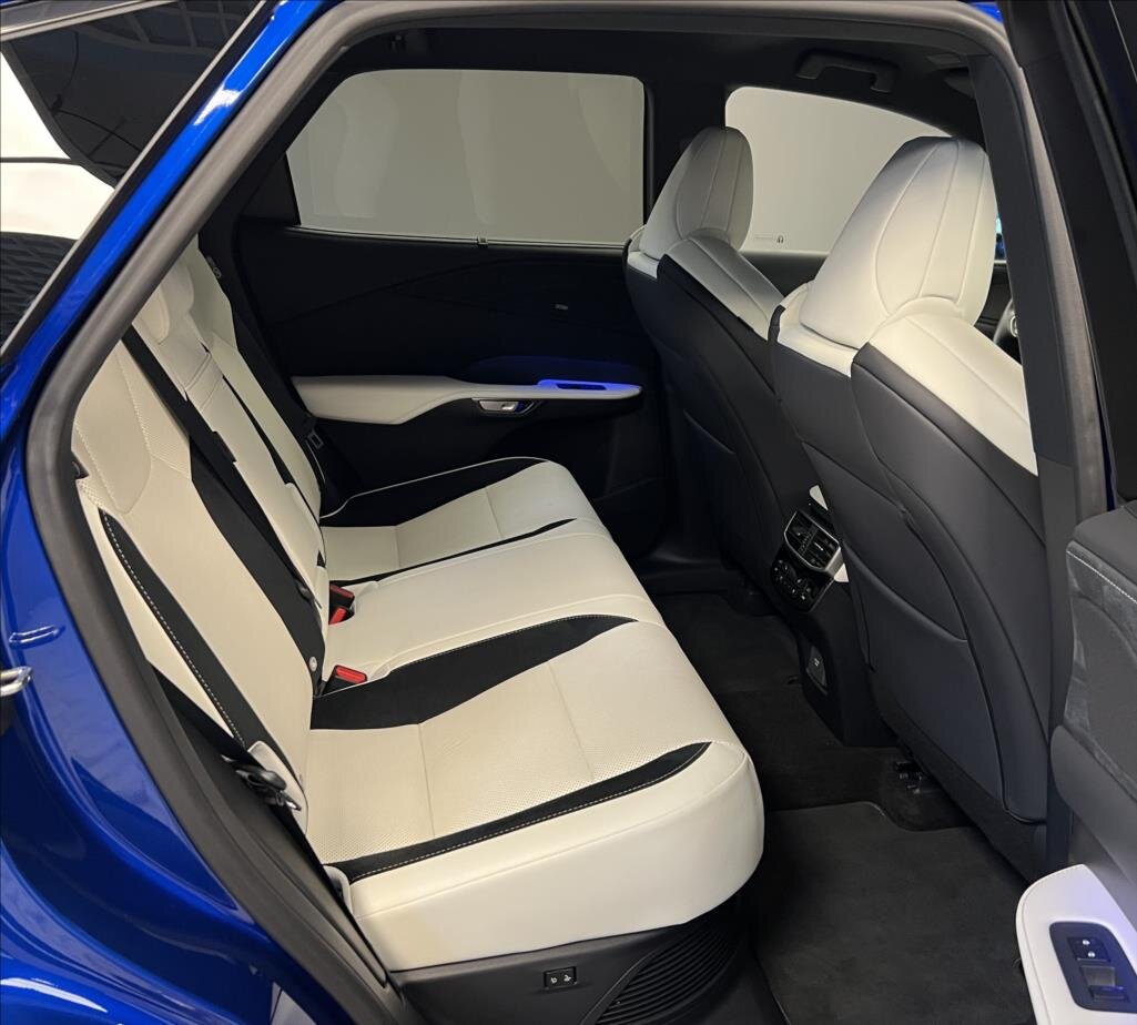 Lexus RX 500h SUV 2,4 l 273 kw